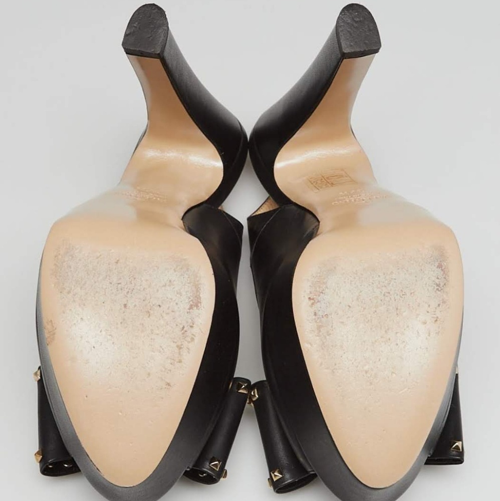 Authentic Valentino - Picture 6 of 7
